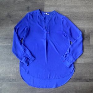 Pleione business casual blue blouse with button detail